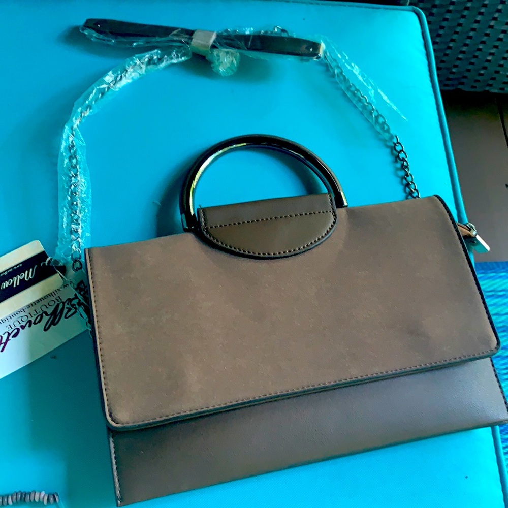 Mellow World crossbody. Brown with shoulder strap